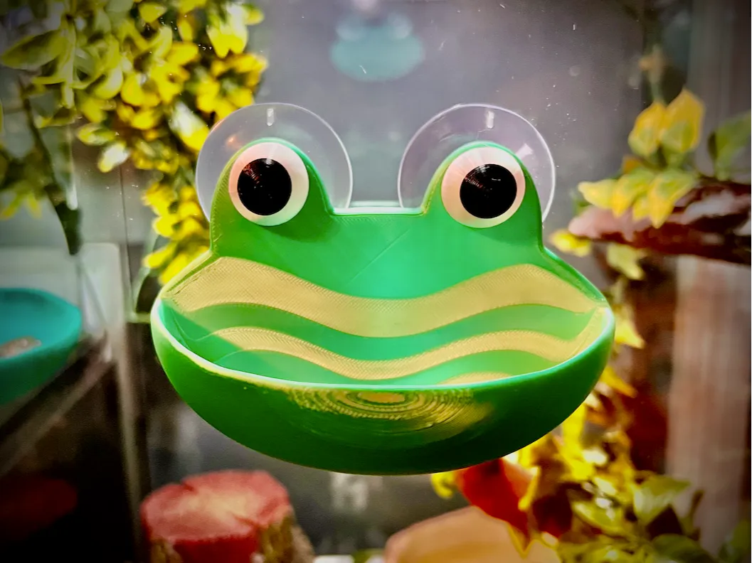 Frog Chill Pad – 3D Printed Wall-Hanging Frog Bowl